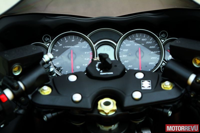 Motorok Suzuki GSX1300R Hayabusa ABS 2013 Motorok Suzuki GSX1300R Hayabusa ABS 2013