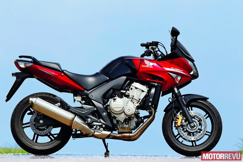Motorok Tesztek galériája Allrounderek 2013