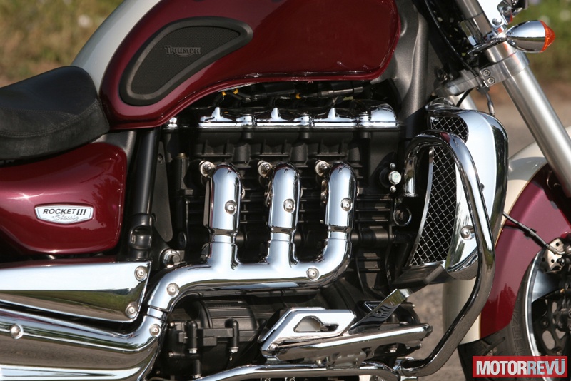 Motorok Triumph Rocket III