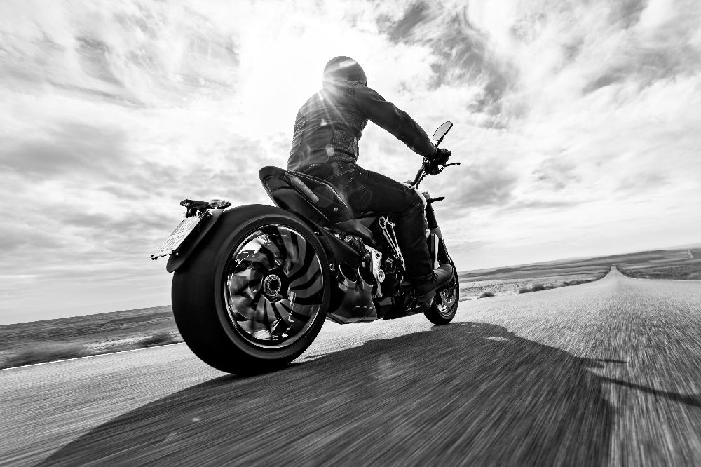 Motorok Ducati XDiavel Motorok Ducati XDiavel