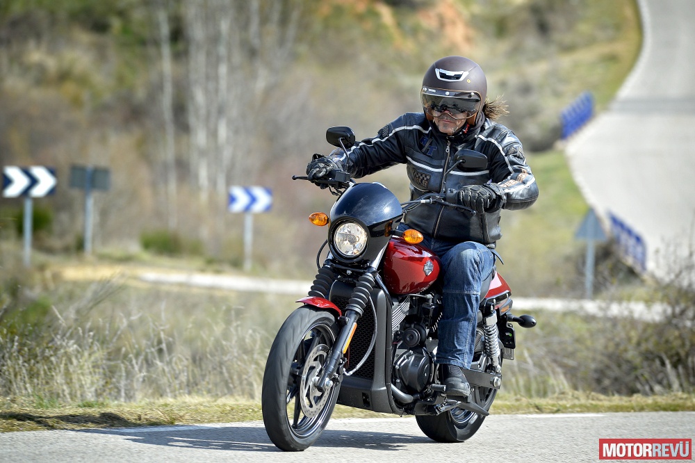Motorok Harley-Davidson Street 750