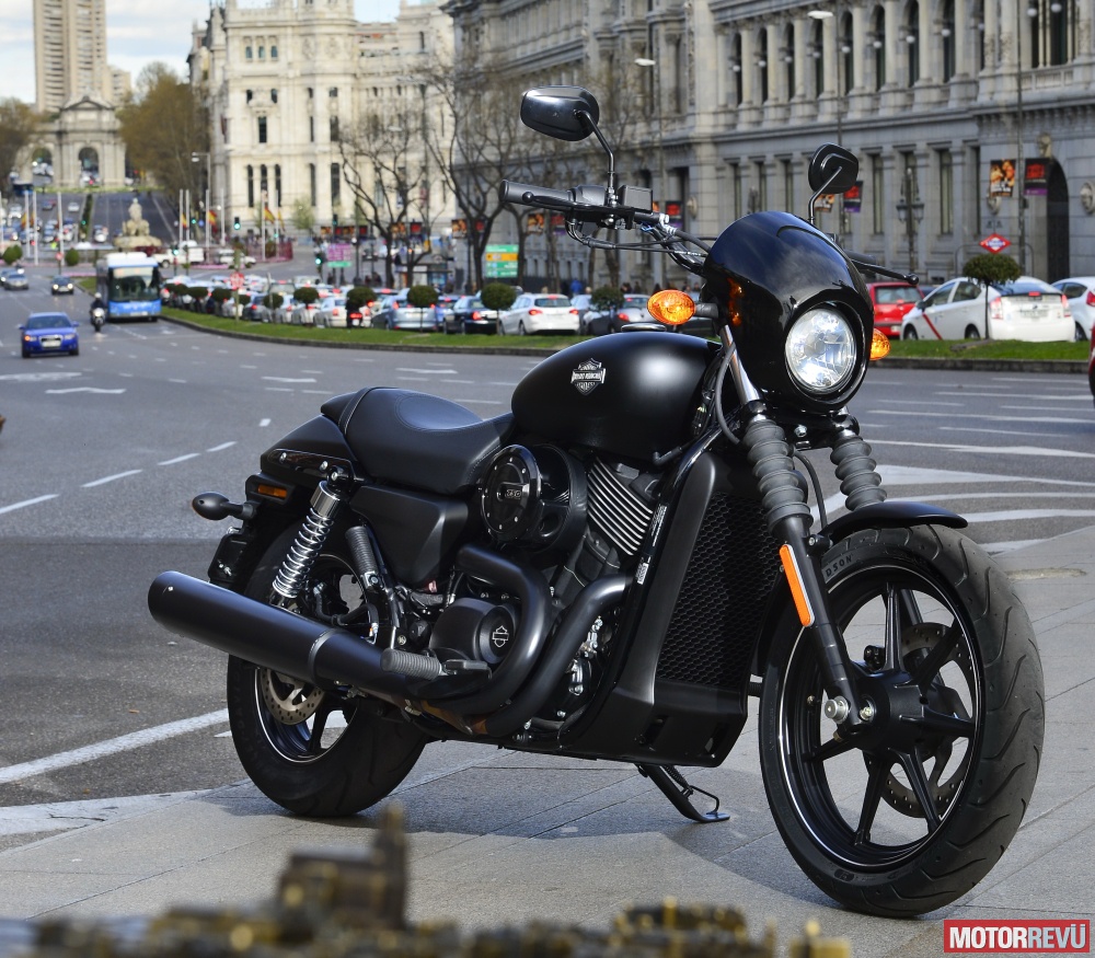 Motorok Harley-Davidson Street 750