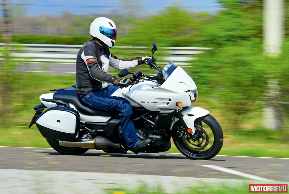 Motorok Honda CTX700D