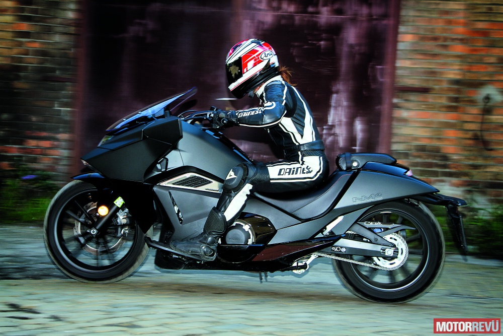 Motorok Honda NM4 Vultus Motorok Honda NM4 Vultus