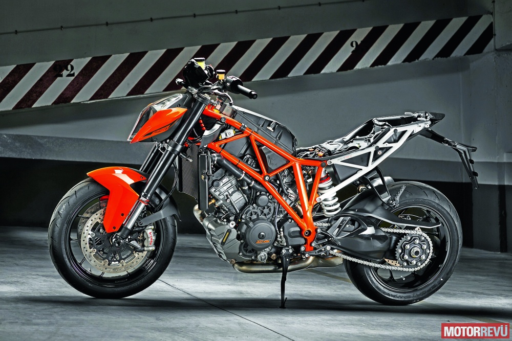 Motorok KTM 1290 Super Duke R