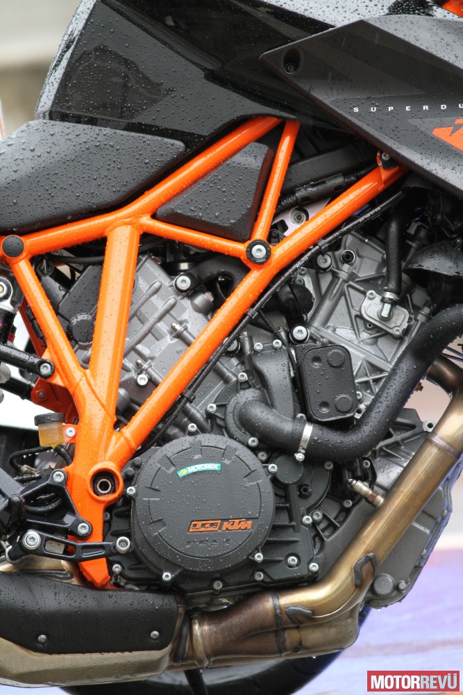 Motorok KTM 1290 Super Duke R Motorok KTM 1290 Super Duke R