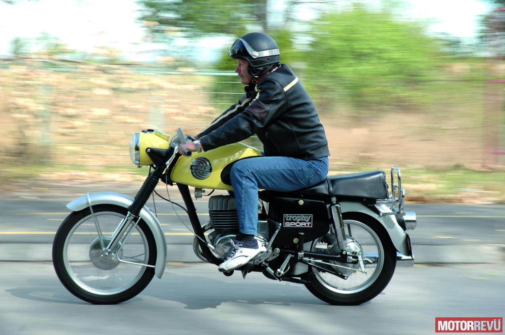 Motorok MZ ETS 250