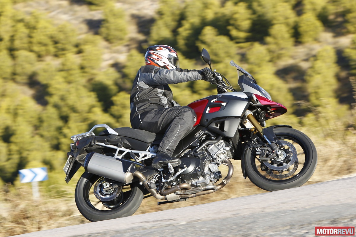 Motorok Suzuki DL1000 V-Strom 2014 Motorok Suzuki DL1000 V-Strom 2014