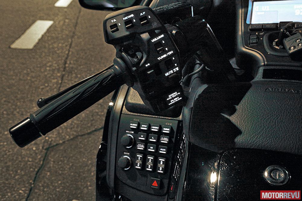 Motorok Tesztek galériája Elektronikus menetasszisztensek, 2. rész