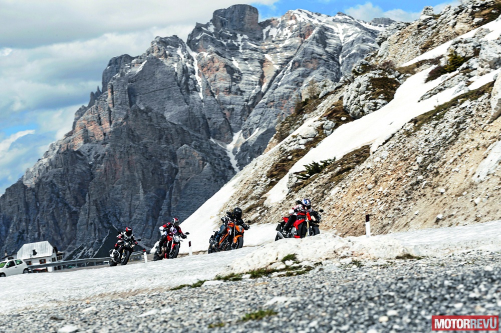 Motorok Tesztek galériája AlpenMasters 2014 Motorok Tesztek galériája AlpenMasters 2014