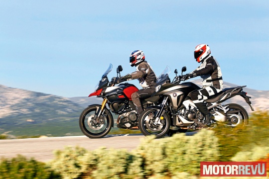 Motorok Tesztek galériája Honda Crossrunner, Suzuki V-Strom 1000 Motorok Tesztek galériája Honda Crossrunner, Suzuki V-Strom 1000