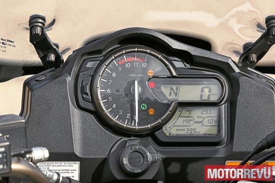 Motorok Tesztek galériája Honda Crossrunner, Suzuki V-Strom 1000 Motorok Tesztek galériája Honda Crossrunner, Suzuki V-Strom 1000