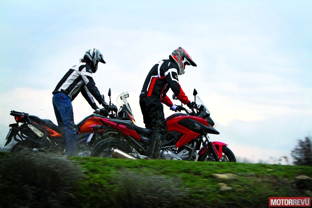 Motorok Tesztek galériája Honda NC700X vs. Suzuki DL650 V-Strom Motorok Tesztek galériája Honda NC700X vs. Suzuki DL650 V-Strom