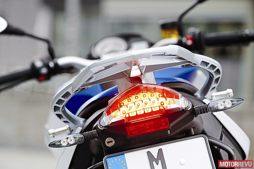 Motorok Tesztek galériája Középkategóriás naked bike-ok - 2016
