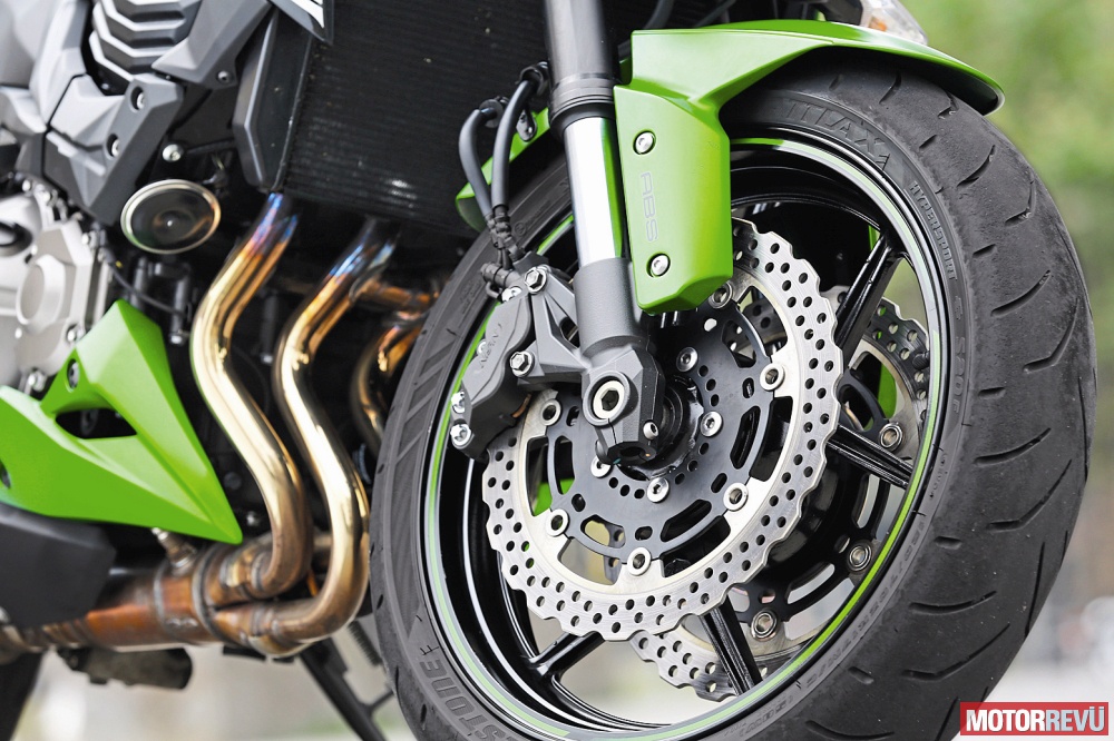Motorok Tesztek galériája Középkategóriás naked bike-ok - 2016