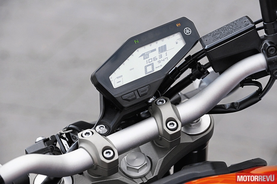 Motorok Tesztek galériája Középkategóriás naked bike-ok - 2016