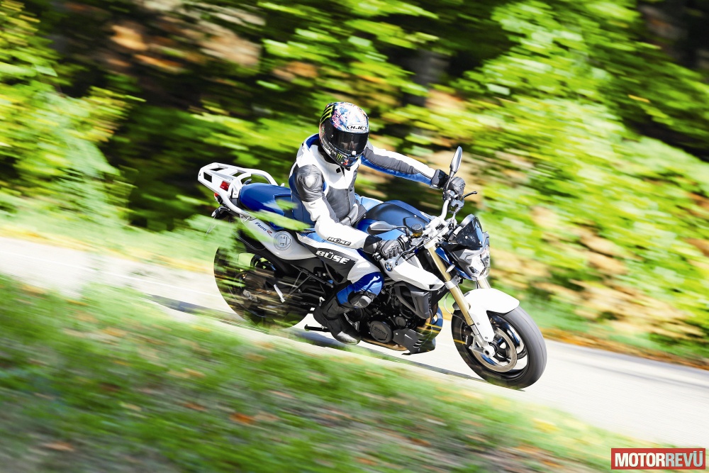 Motorok Tesztek galériája Középkategóriás naked bike-ok - 2016