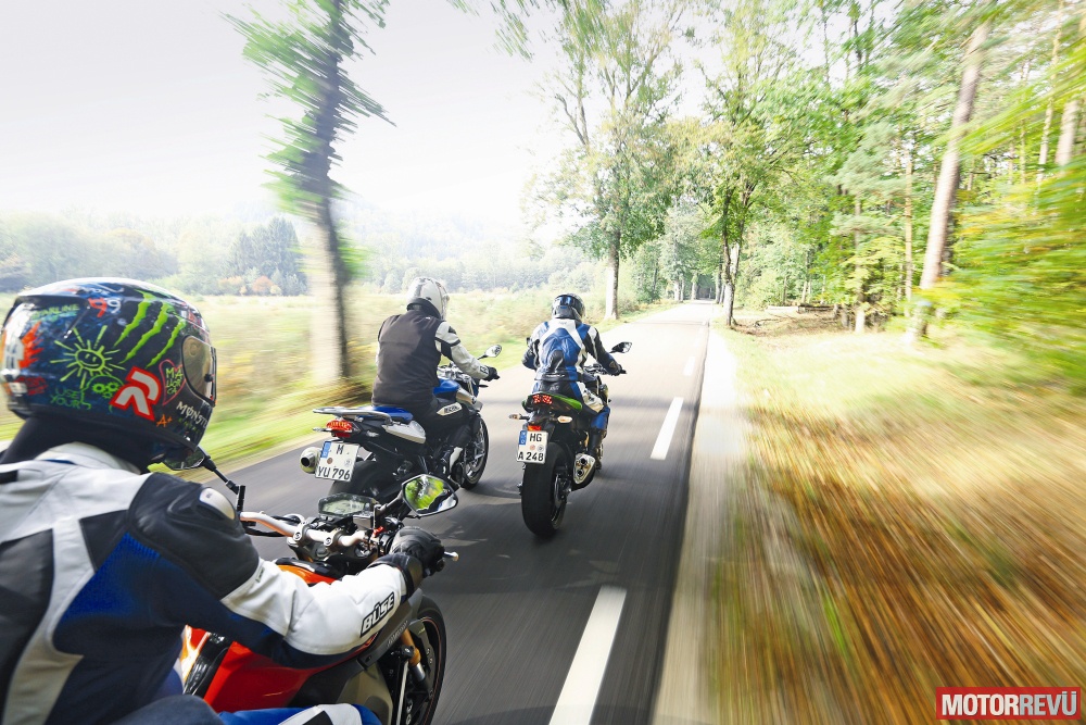 Motorok Tesztek galériája Középkategóriás naked bike-ok - 2016