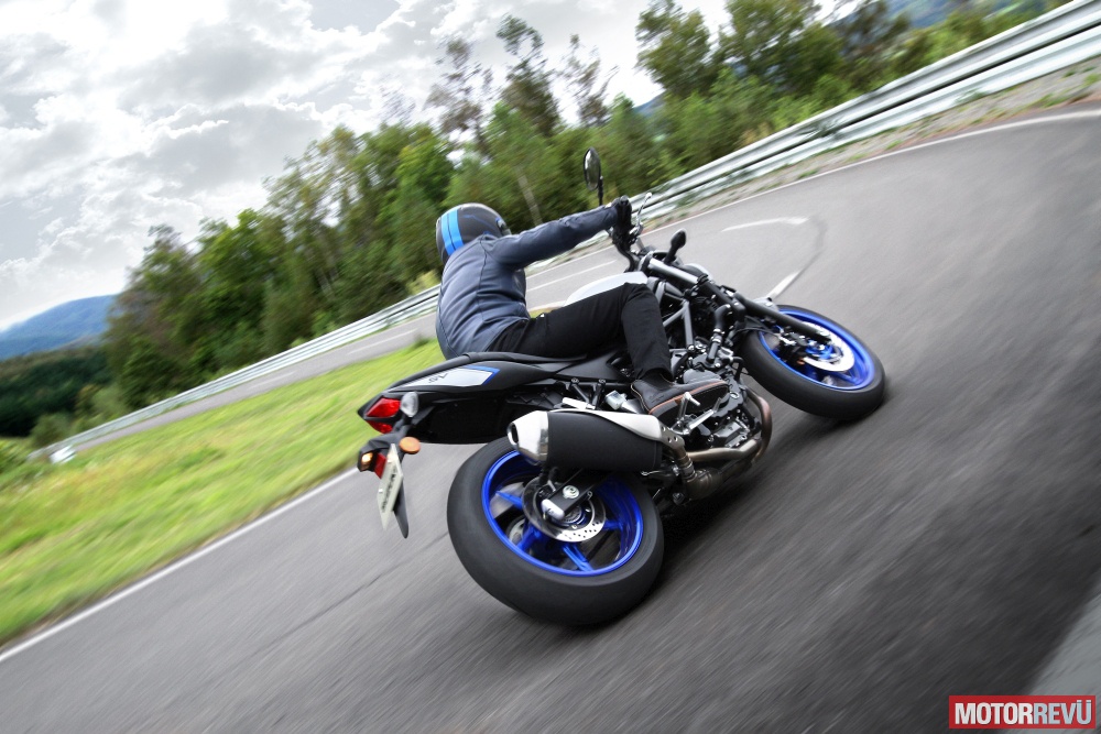 Motorok Tesztek galériája Suzuki SV650 (2016) Motorok Tesztek galériája Suzuki SV650 (2016)