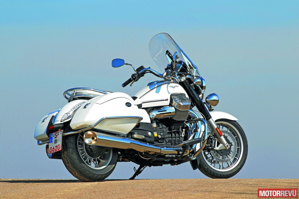 Motorok Tesztek galériája Összehasonlí­tó teszt: Moto Guzzi California Touring vs. Triumph Thunderbird LT 