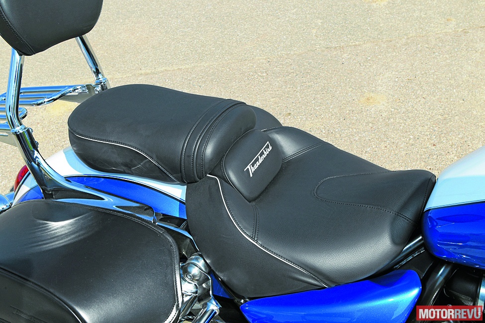 Motorok Tesztek galériája Összehasonlí­tó teszt: Moto Guzzi California Touring vs. Triumph Thunderbird LT 