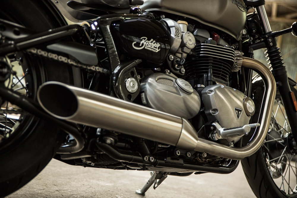Motorok Triumph Bonneville Bobber (2017) Motorok Triumph Bonneville Bobber (2017)