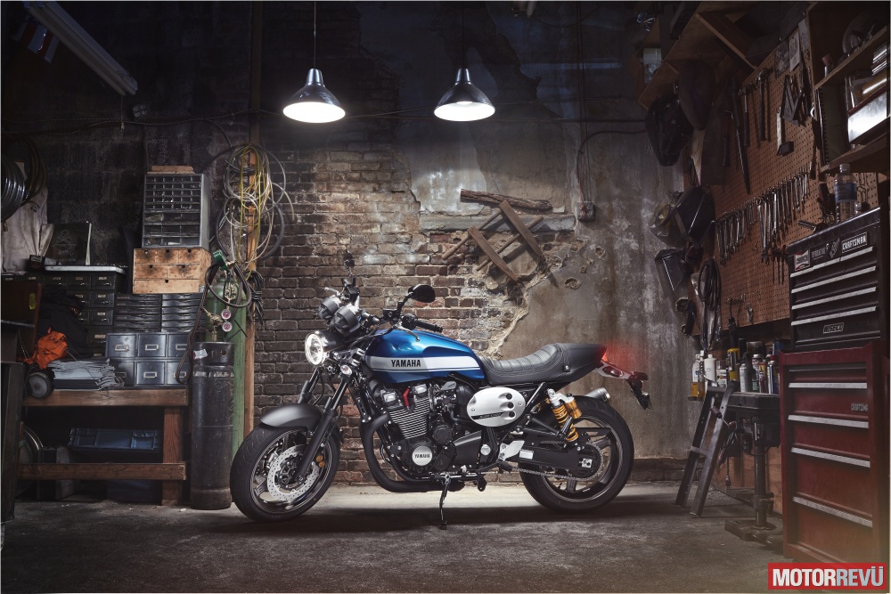 Motorok Yamaha XJR1300 (2015) Motorok Yamaha XJR1300 (2015)